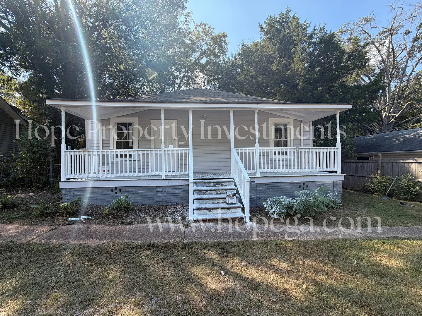140 Grady Smith St, Grantville GA 30220 — Photo 1