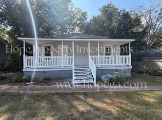 140 Grady Smith St, Grantville, GA 30220