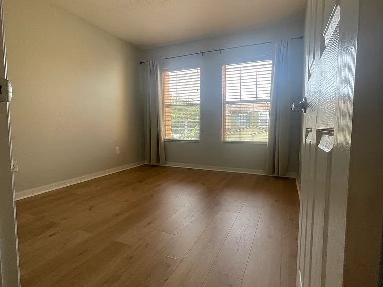 225 Perching Post Cv — Photo 15