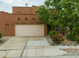8900 Hallston Trl NW, Albuquerque, NM 87114