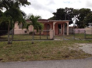 26 E 57th St, Hialeah, FL 33013