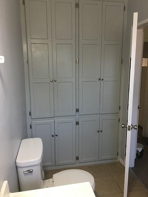 Bathroom, top to bottom storage.