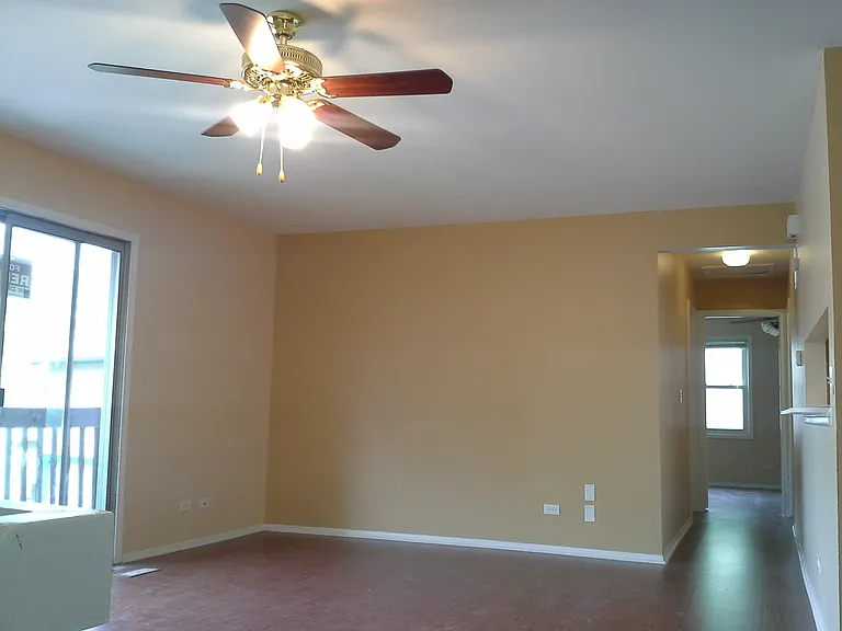 228 Dakota Ct — Photo 4