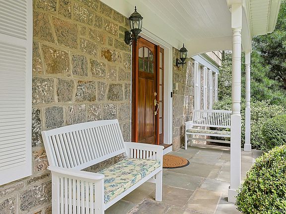 4th image of 47 Jackson Road