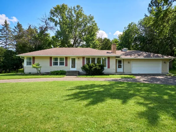 16525 Tonkaway Rd, Minnetonka, MN 55345