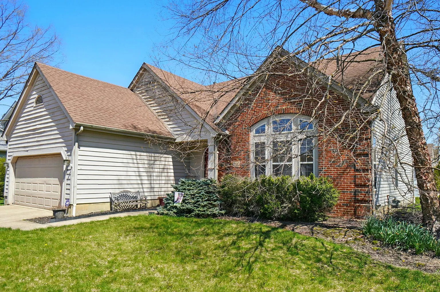 2482 Pressmen Dr photo 1
