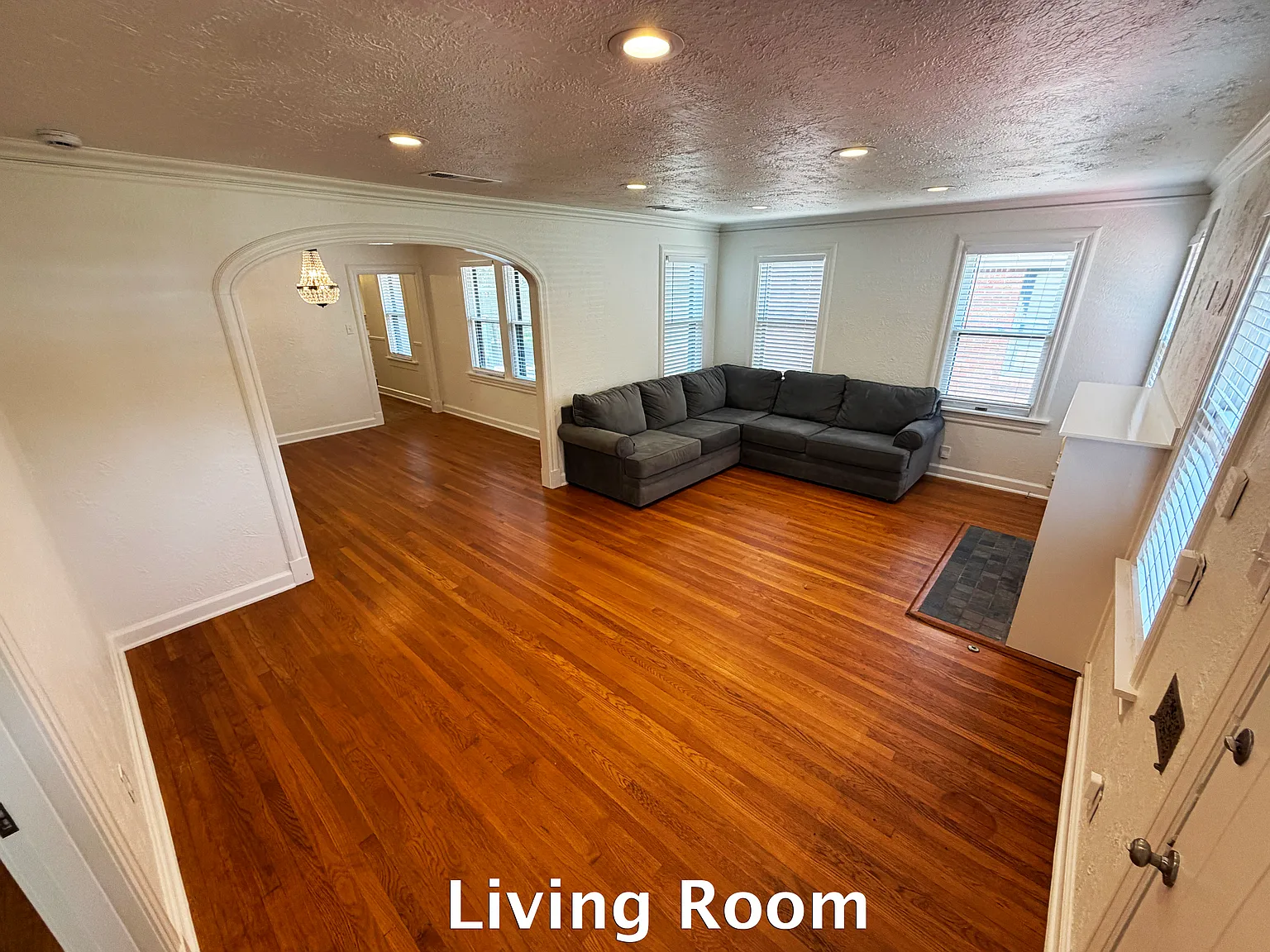 3 bed, 1610 sqft, $3,375 — Photo 3
