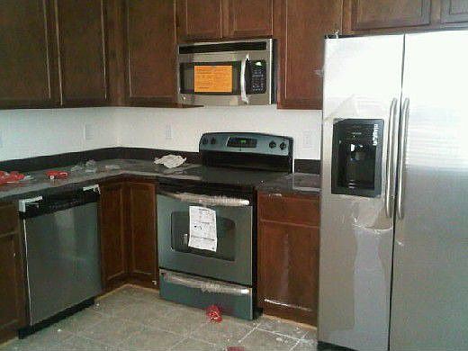 2nd image of 104 Leese Dr