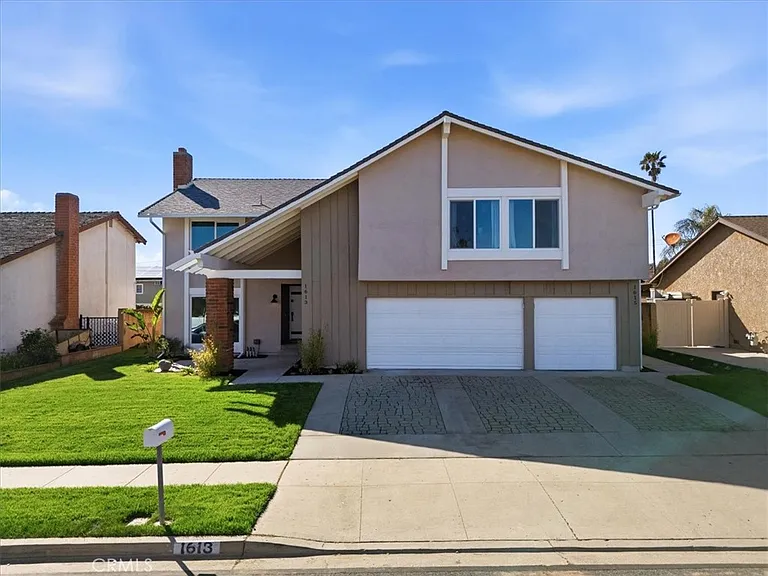 1613 Darcy Ave — Photo 53