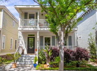 218 E 33rd St, Savannah, GA 31401