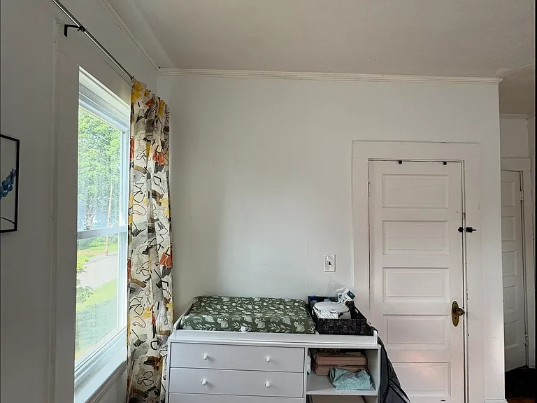 90 Irving St #B — Photo 5