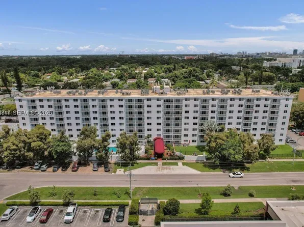 1251 NE 108th St, Miami, FL