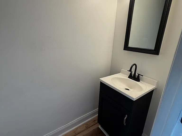 2507 Wise St #B — Photo 5