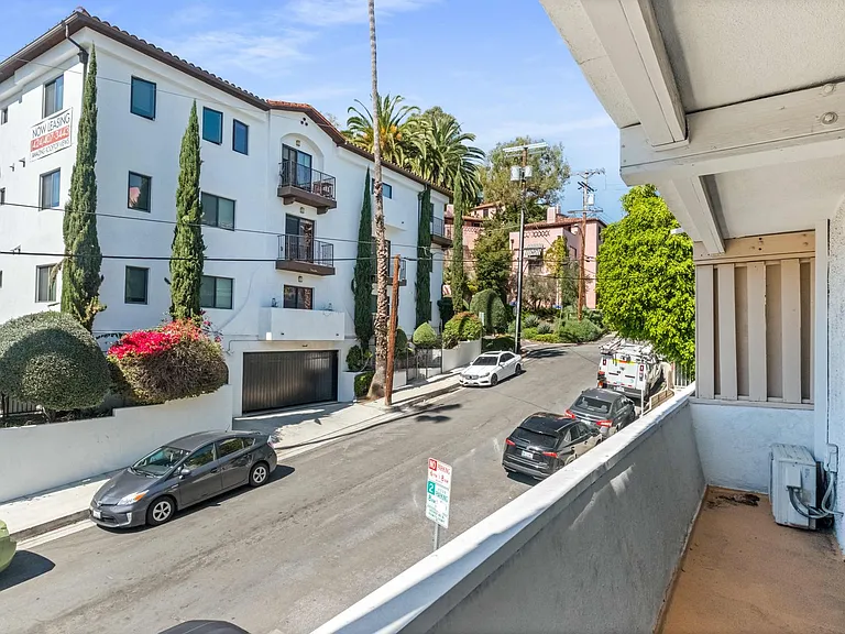 6871 Franklin Ave - Hollywood Cozmo — Photo 44