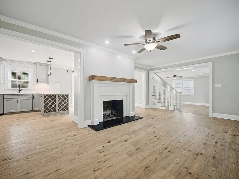 6048 River Rd — Photo 9