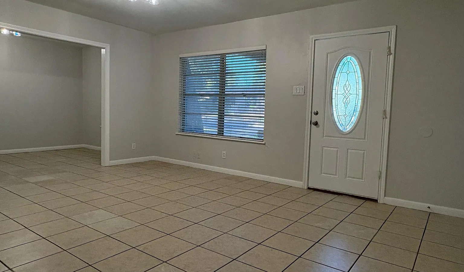 3 bed, 1188 sqft, $2,200 — Photo 4