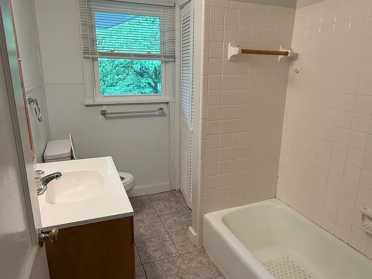334 Black Hill Rd — Photo 8