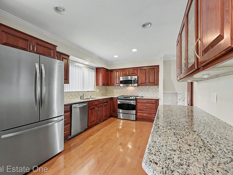 6639 Tamerlane Dr, photo 6