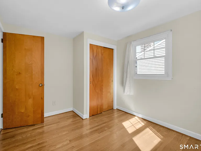 52 Westgate St — Photo 13