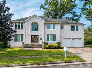 2 Universal Ave, Edison, NJ 08820