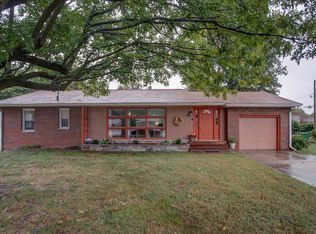 806 Saint Joseph Dr, Collinsville, IL