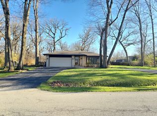 2041 E Gaisor Dr, Crete, IL 60417
