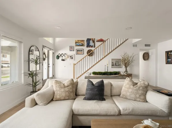 2927 Levante St, Carlsbad, CA 92009
