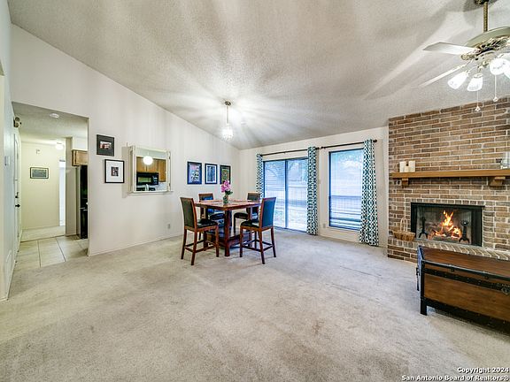 3rd image of 2303 COBBLE WAY DR
