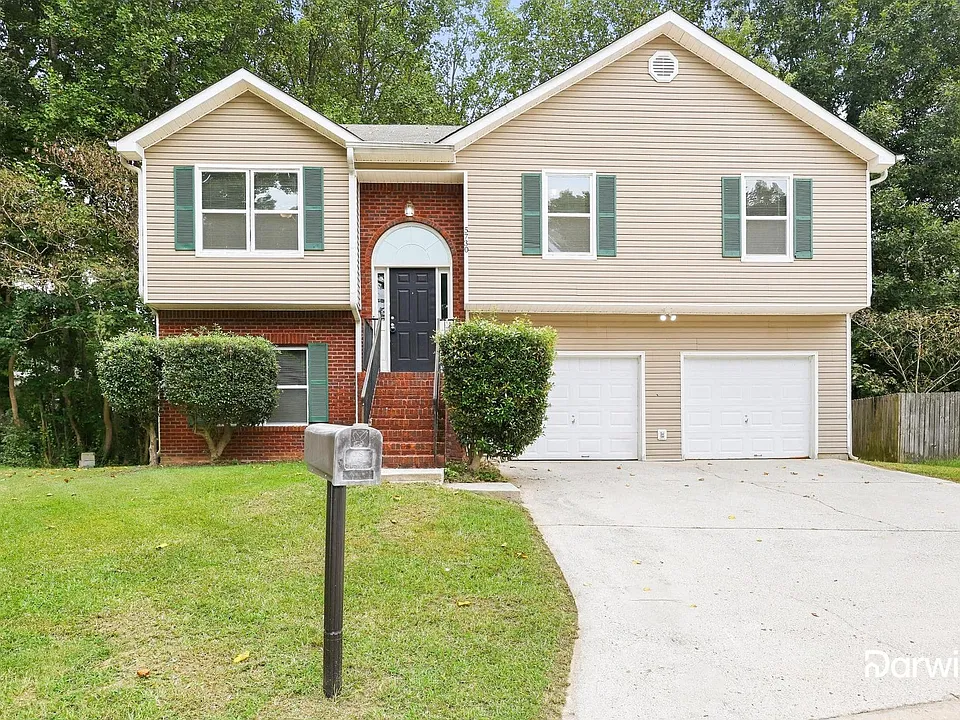 5730 Broadleaf Way