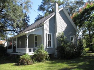 320 E Adams St, Boston, GA 31626