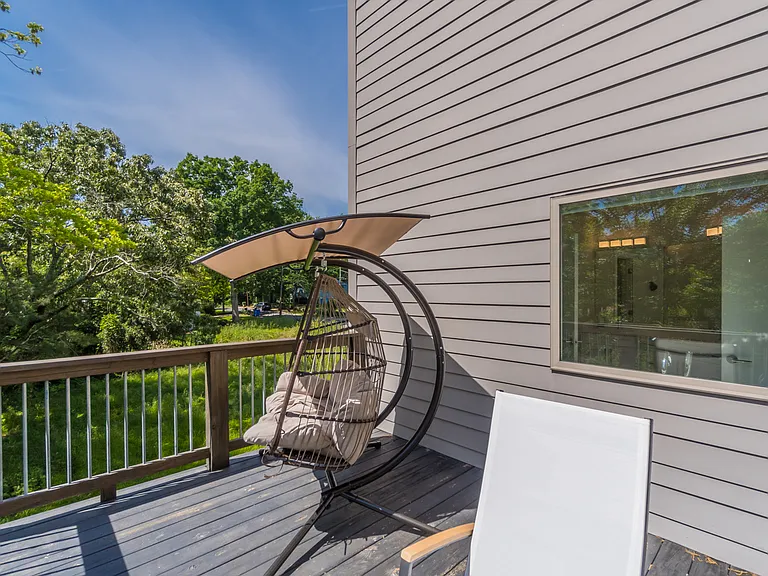 406 E Side Ave SE — Photo 63