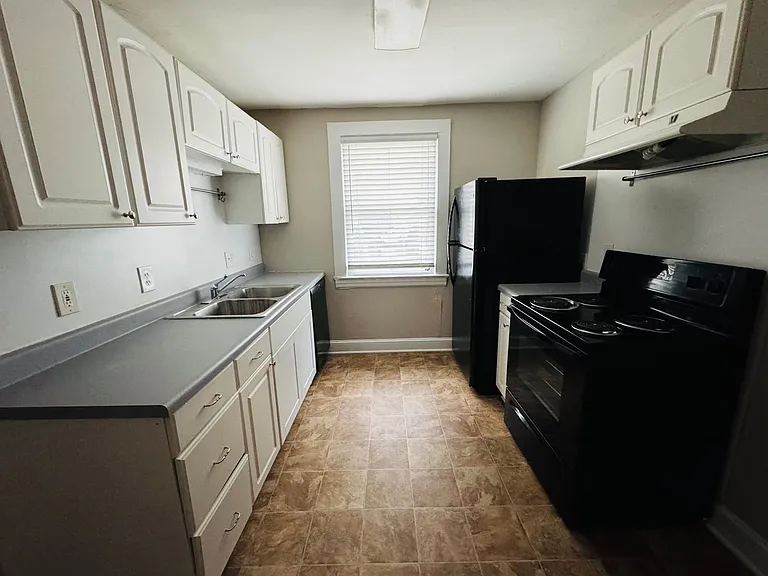 317 West Blvd #1 — Photo 2