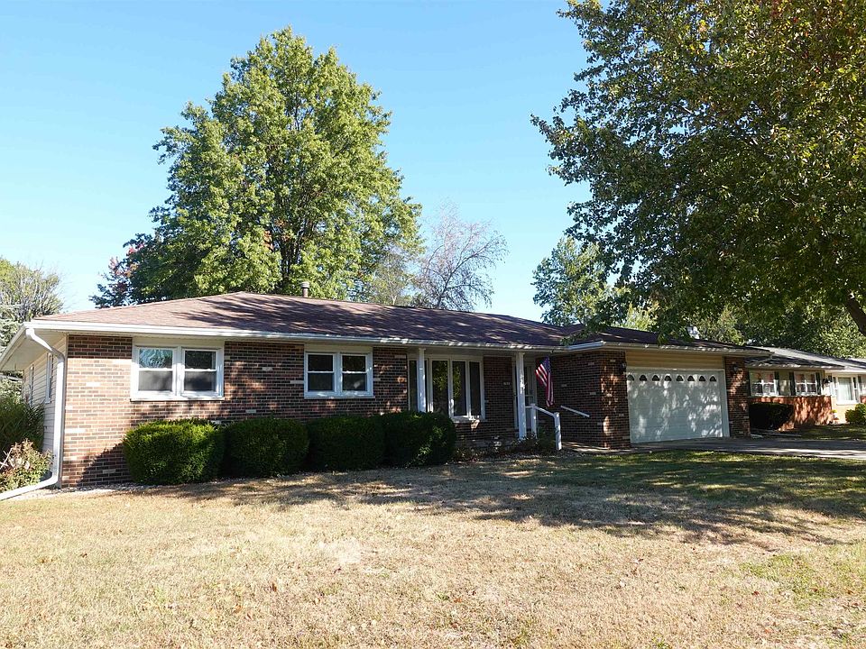 1st image of 703 Pleasant Dr