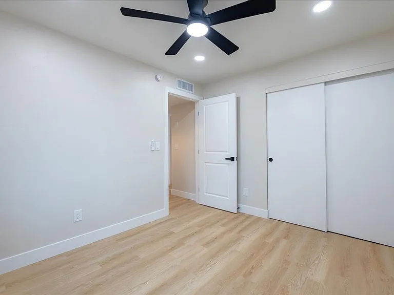 1604 N Forgeus Ave — Photo 16