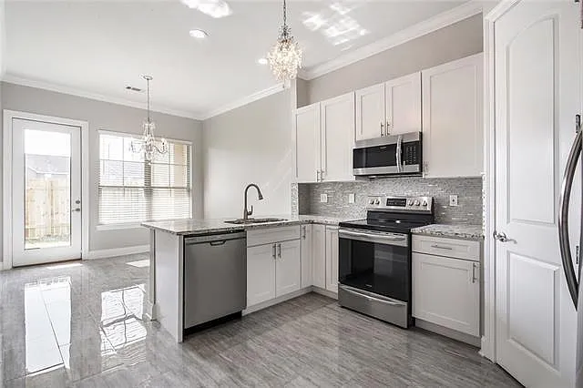 87 Mimosa Ave — Photo 4