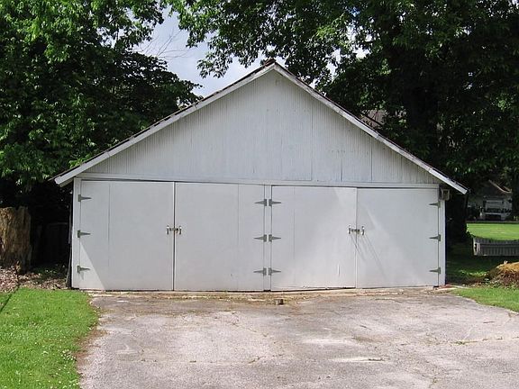 Detached garage & storage!