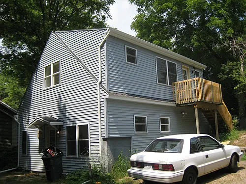 2819 Clinton Photo 1