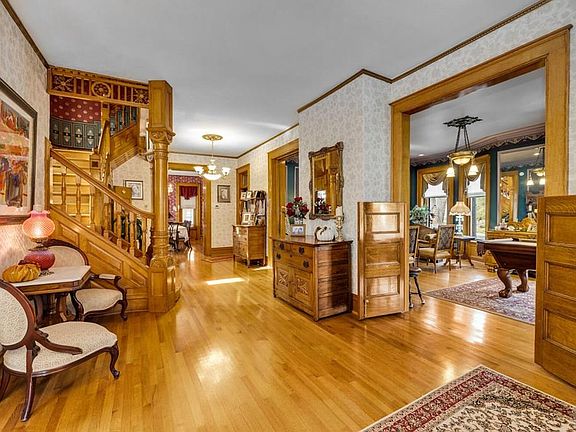 7th image of this home