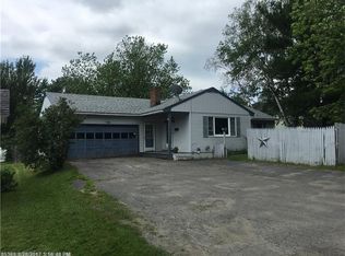 65 Clinton Ave, Winslow, ME 04901