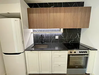 Rented by Tapiro Realty