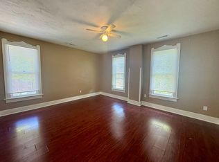 Spacious 2-bedroom, 1 bath apartment, Quincy, IL 62301