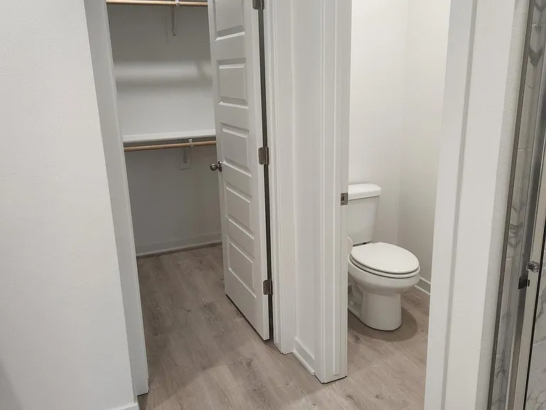 4008 Aryana Ave — Photo 22