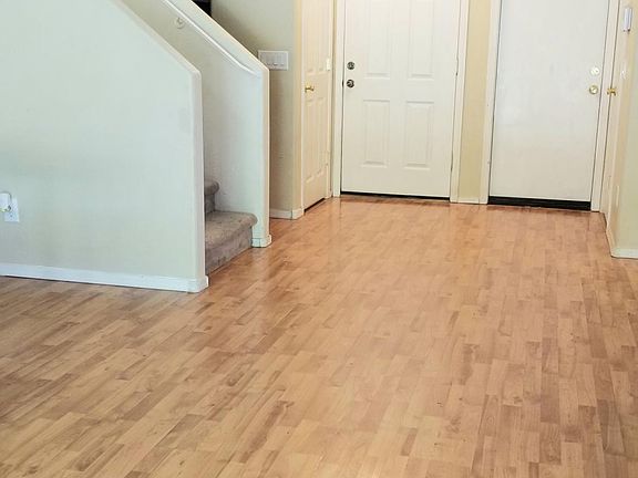 4th image of 1668 W Wilson Ave