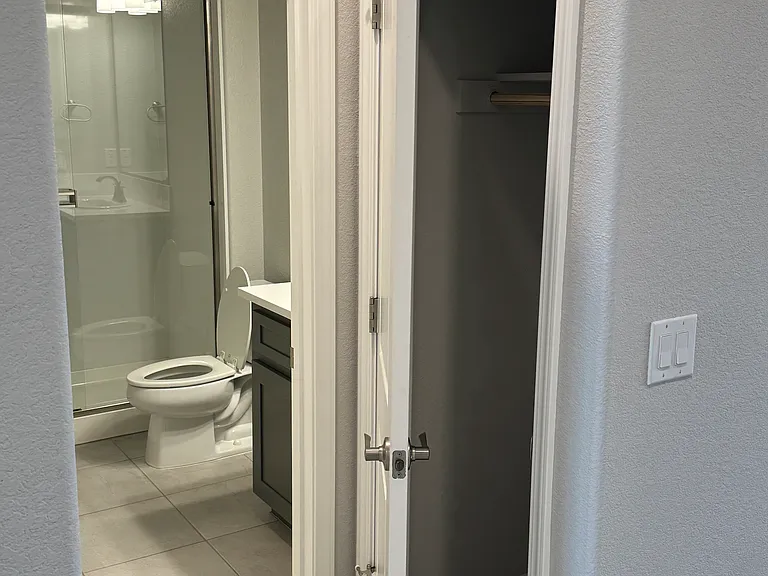 1417 Wadsworth Cir — Photo 28