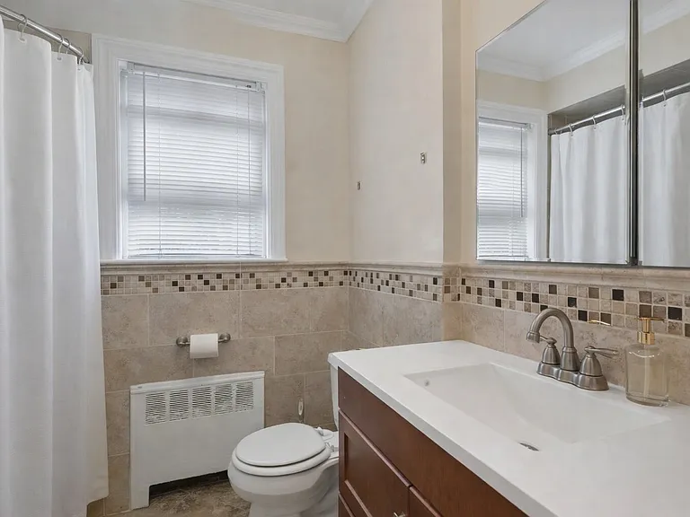 201 Oakdene Pl #1D — Photo 15
