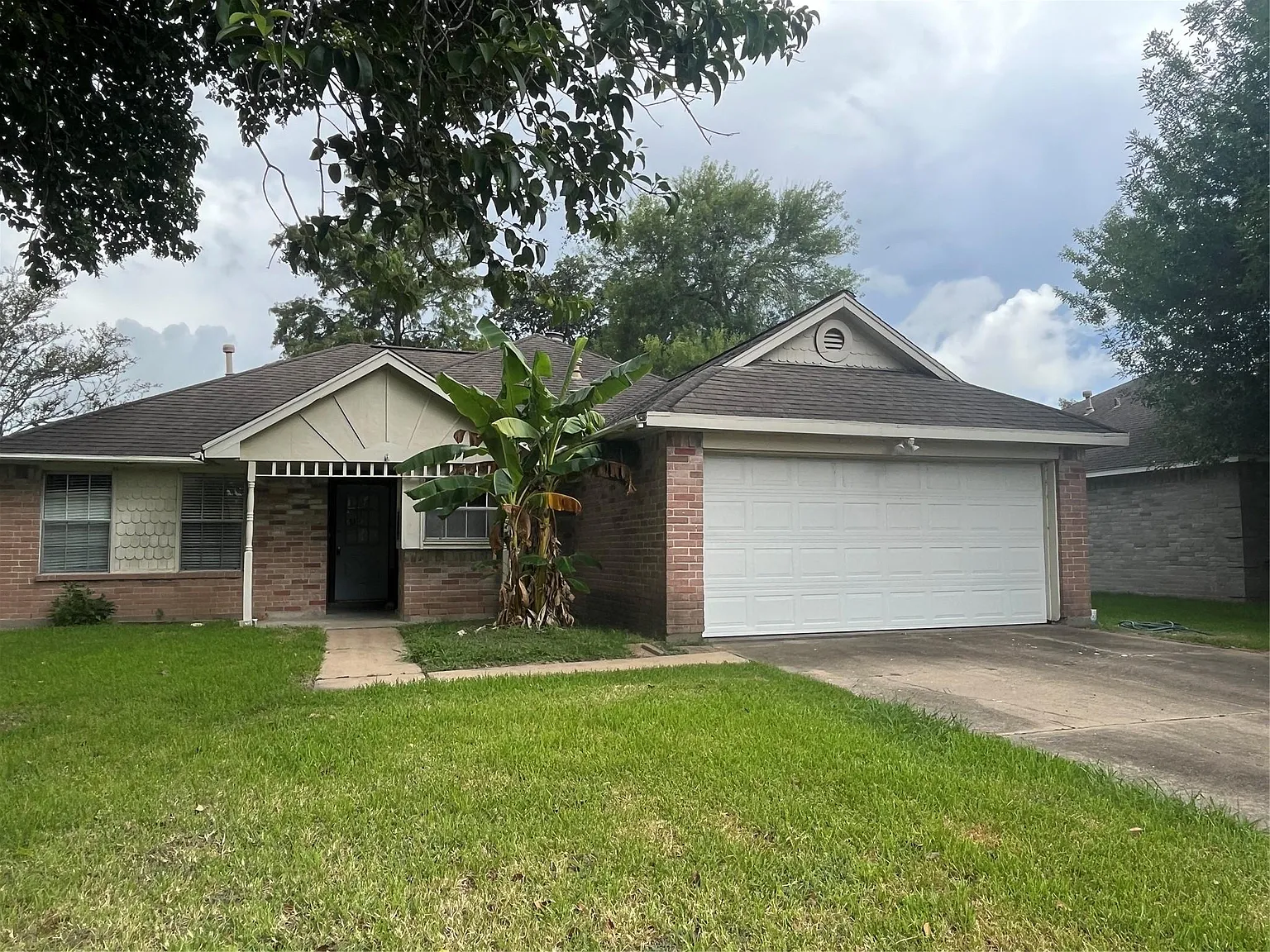 3 bed, 2.0 bath, 1444 sqft, $1,950 — Photo 1