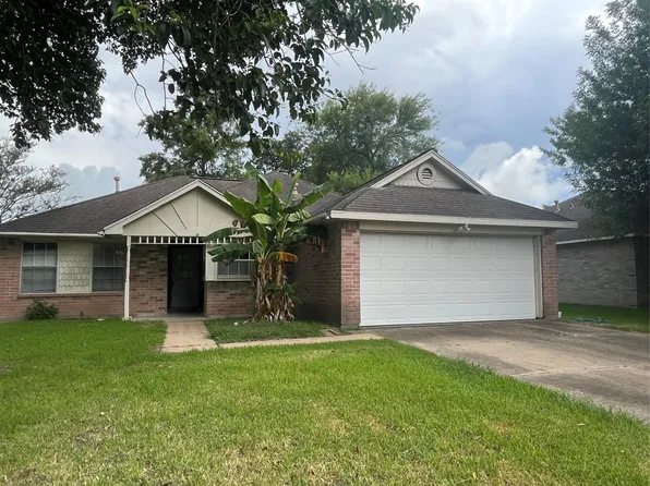 343 Elder Vista Dr, Webster, TX 77598