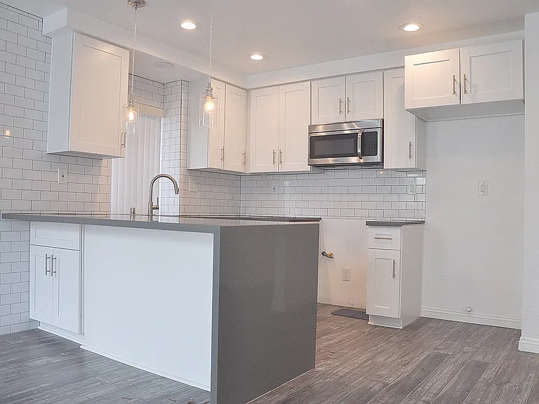 7521 Brookside Rd — Photo 8