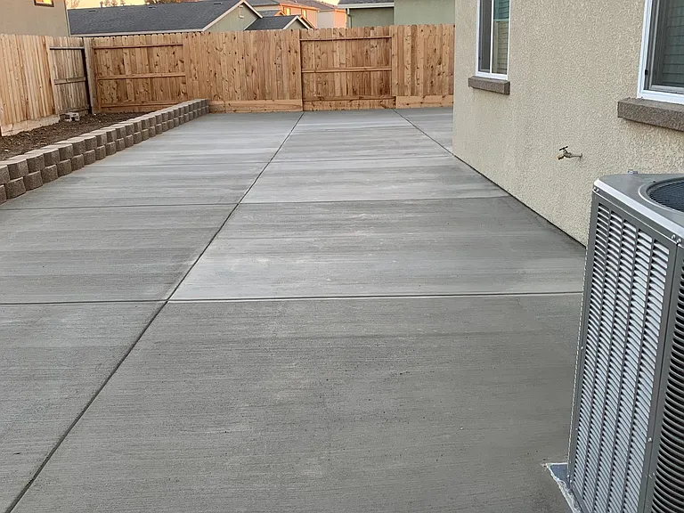 4264 Freemark Dr — Photo 2