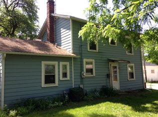 75 Sheridan St, Elgin, IL 60123